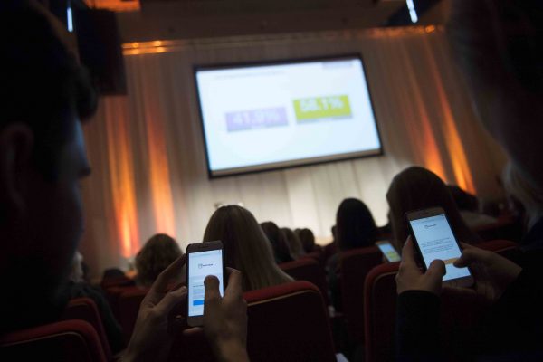 Digital interaktivitet – en kommunikationsmetod för lärande och dialog i stora möten